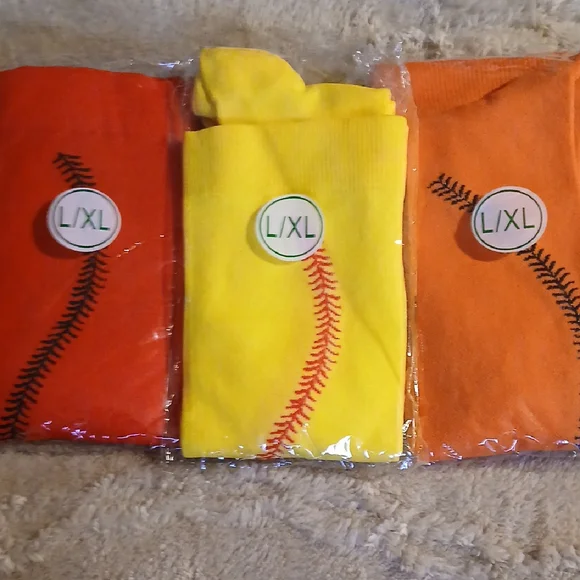 Baseball Stitch Pattern Socks Set - Picture 2 of 3